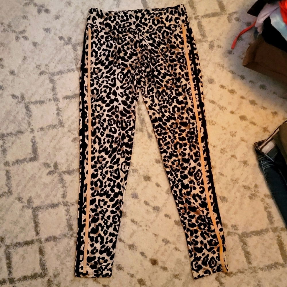 Leopard leggings
